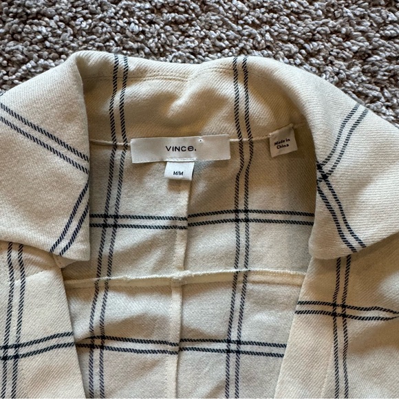 VINCE Long Sleeve V-Neck Blouse Size M - Picture 5 of 9